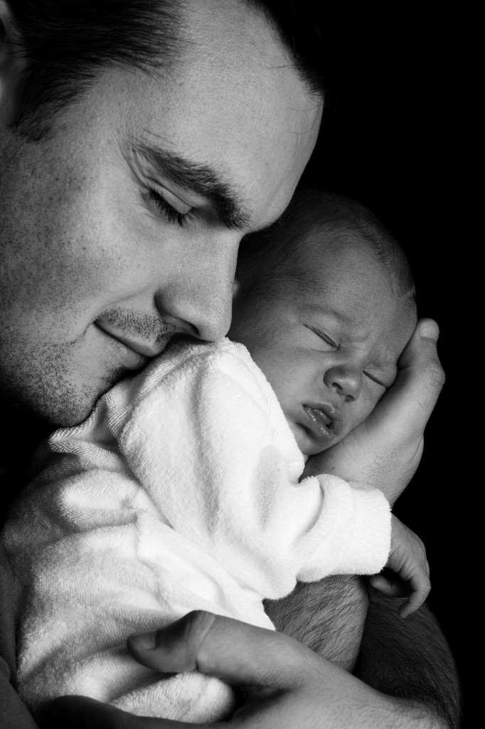 5 Points that Husbands Can Score 72 Hours After Baby is Born www.loveandtreasure.com